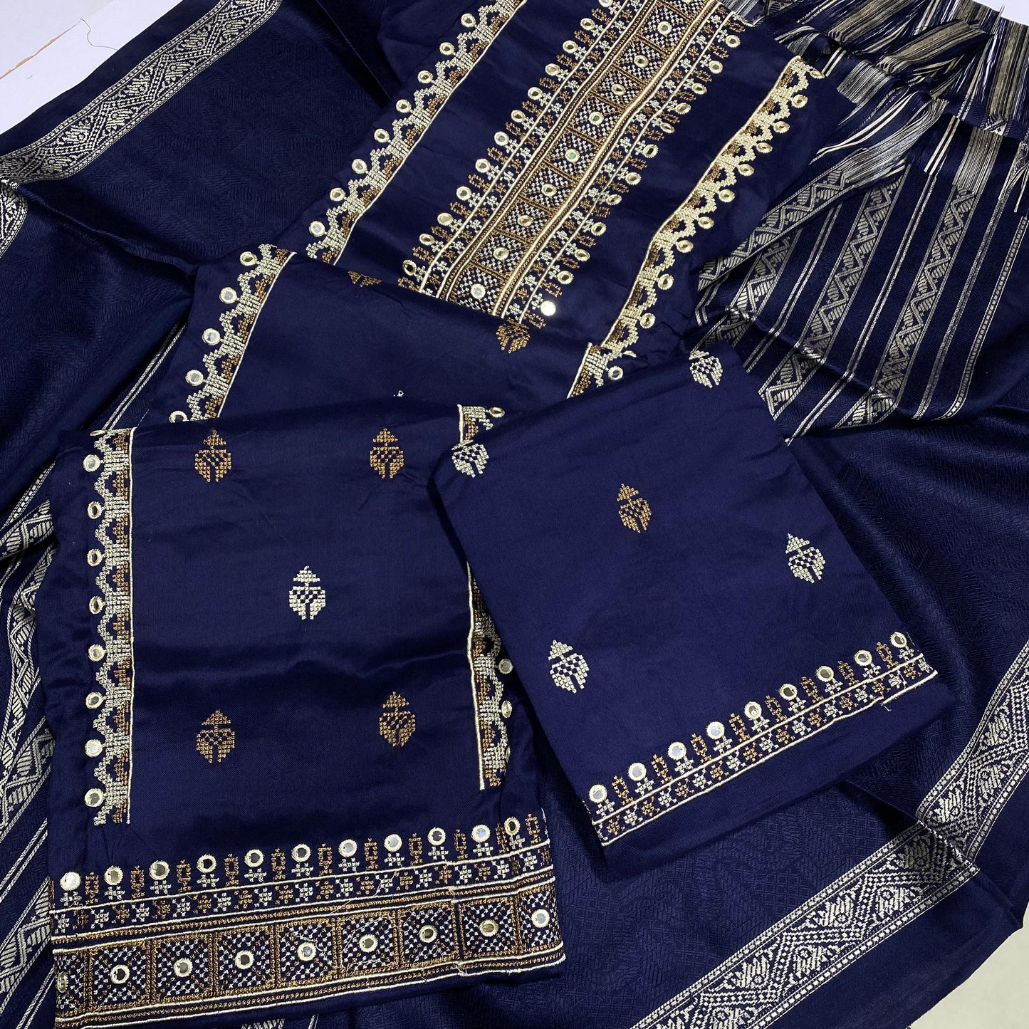 SUSI EMBROIDERY WINTER COLLECTION