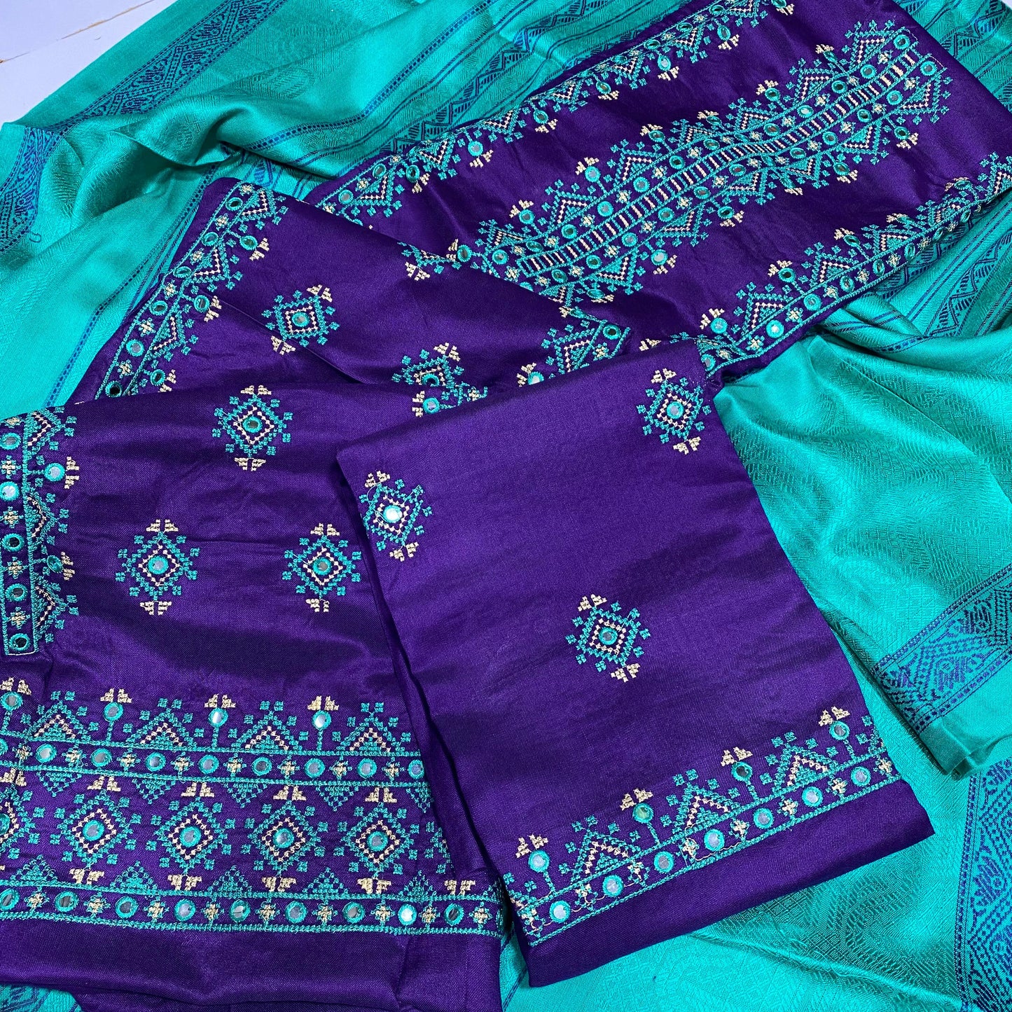 SUSI EMBROIDERY WINTER COLLECTION