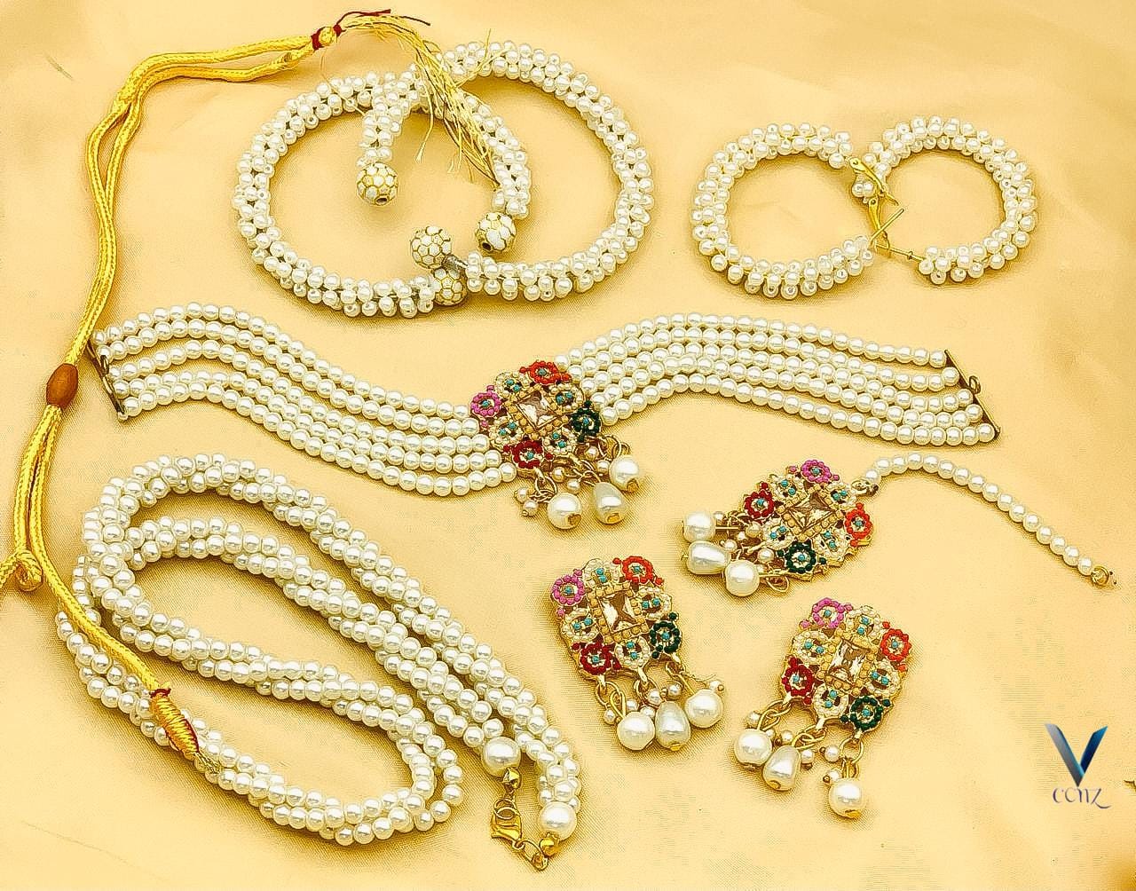 Choker Set