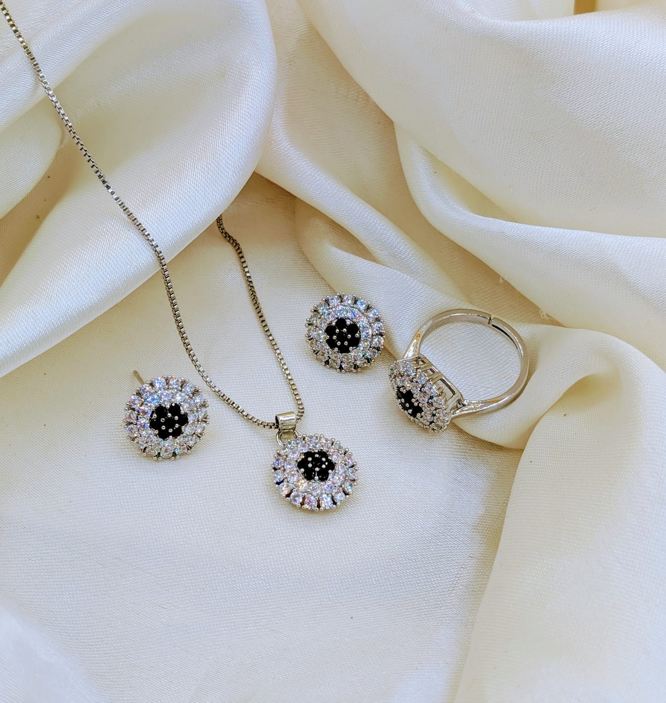 Locket Set