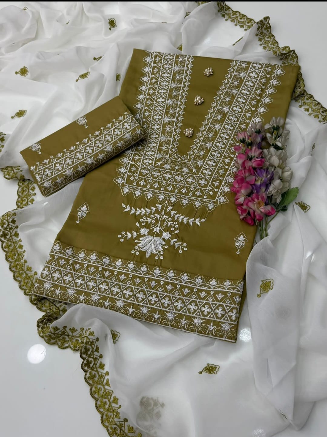 Boutique Fashion