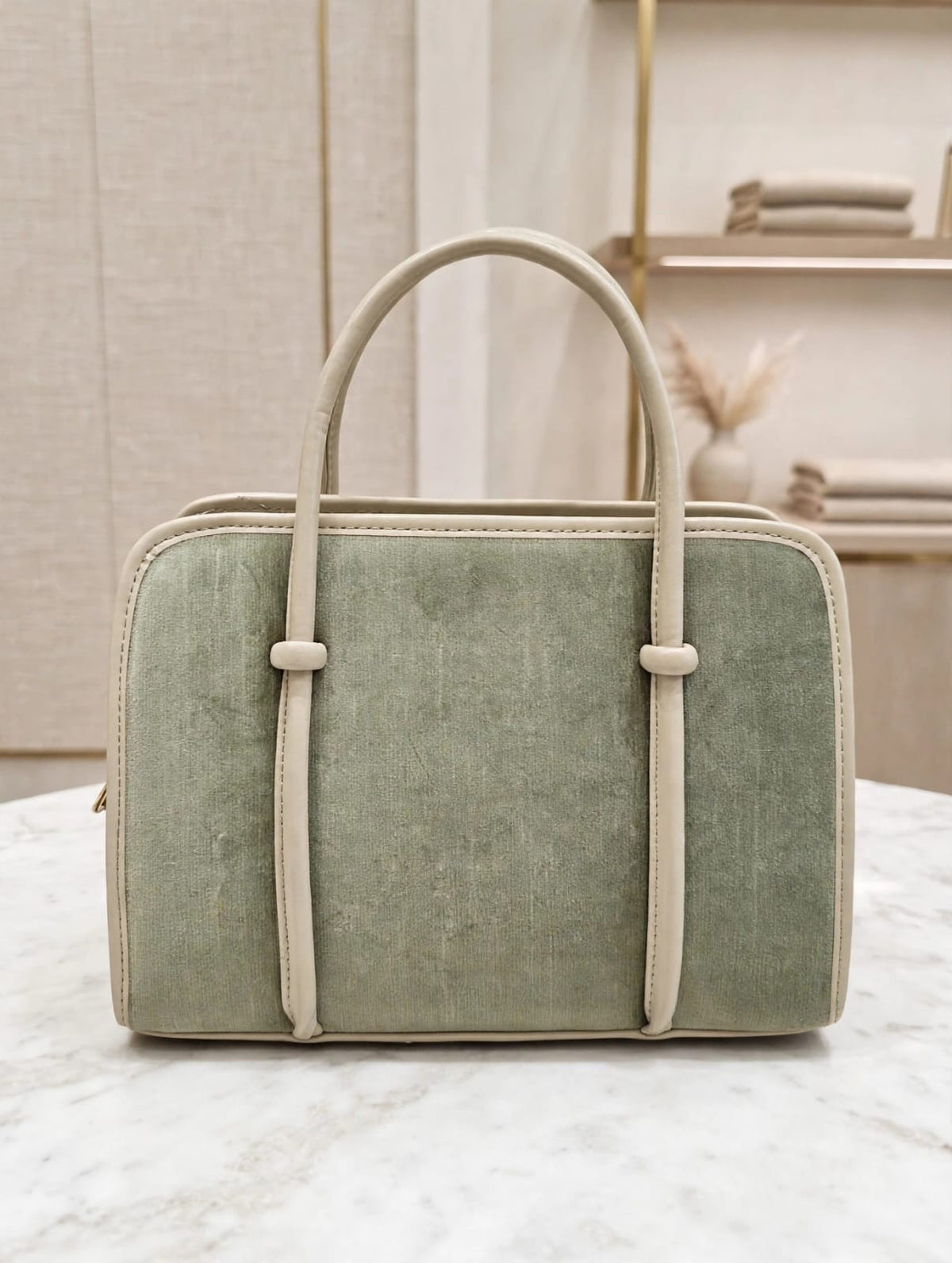 Hand bag