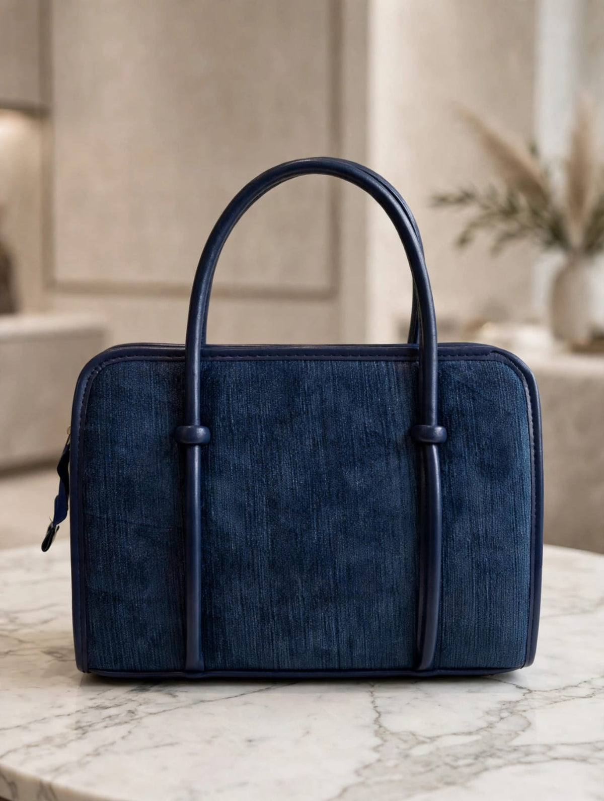 Hand bag