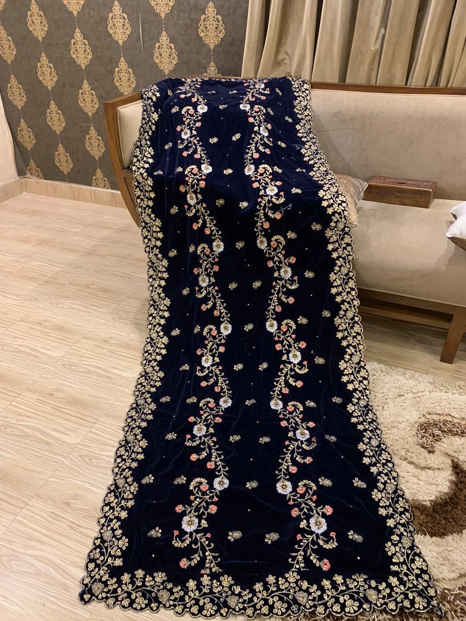 VELVET EMBROIDERED SHAWL