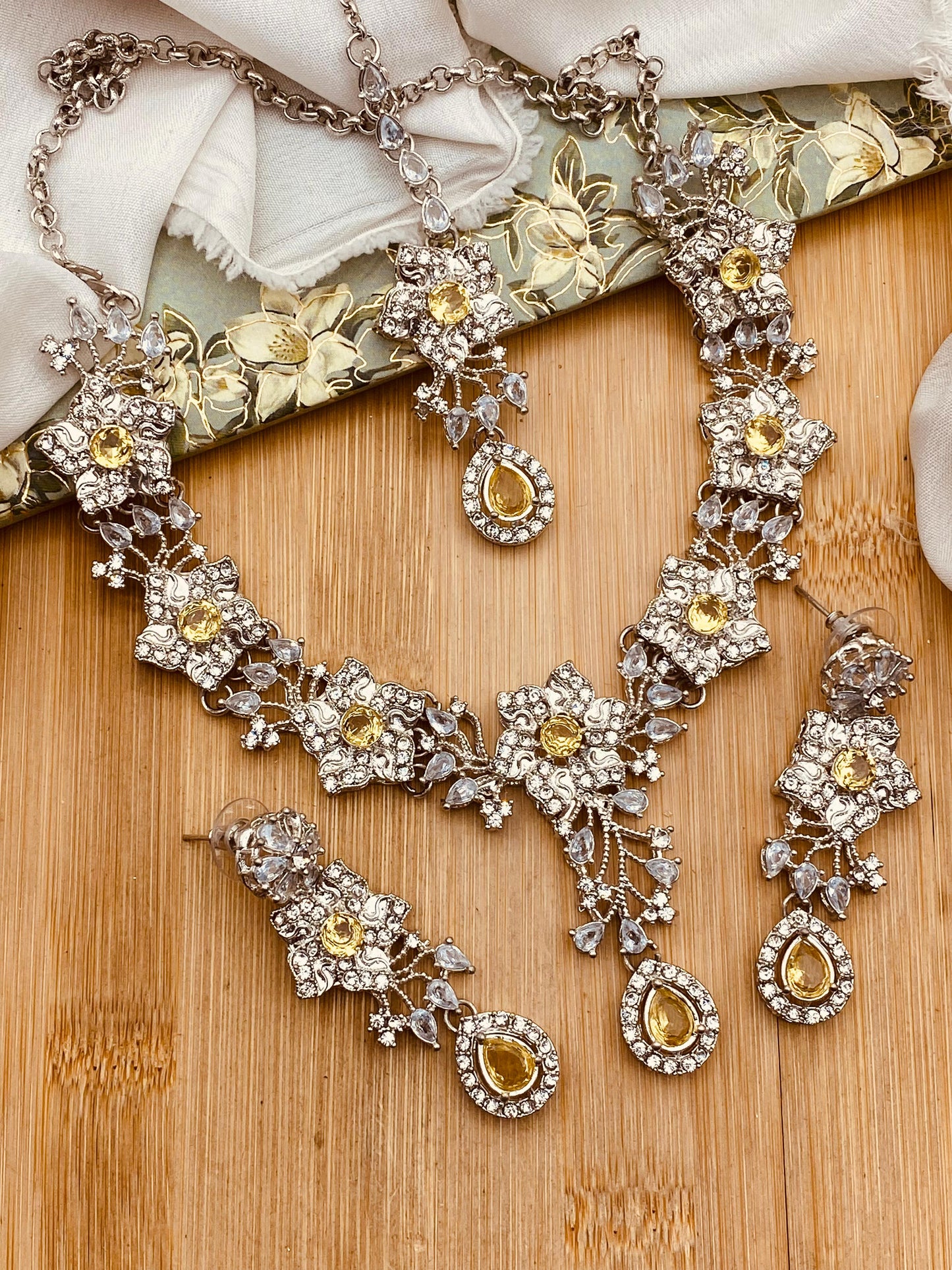 Necklace Set