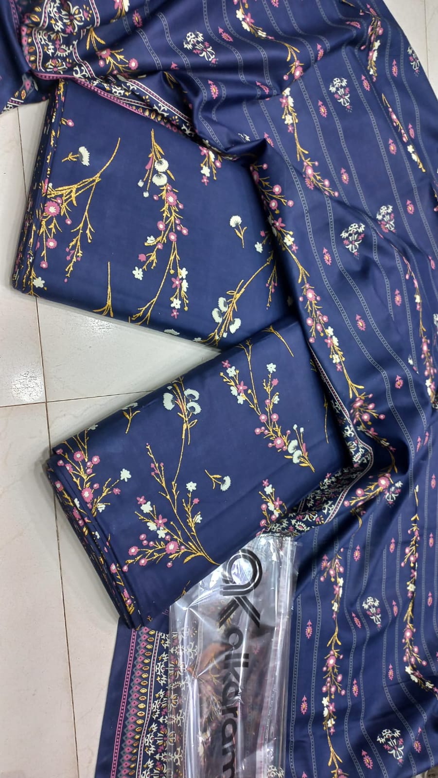 Al-Karam Kasturi Cotton Printed 3 Pcs Suit