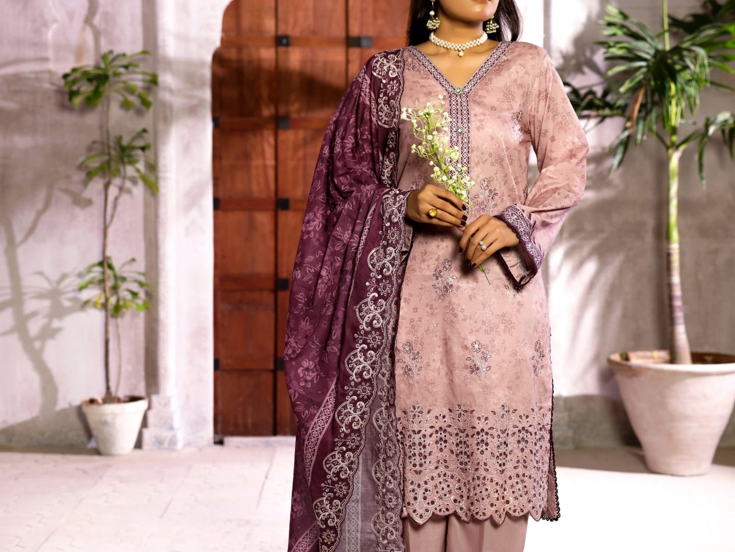 NAQSH  FESTIVE Embroidered Collection