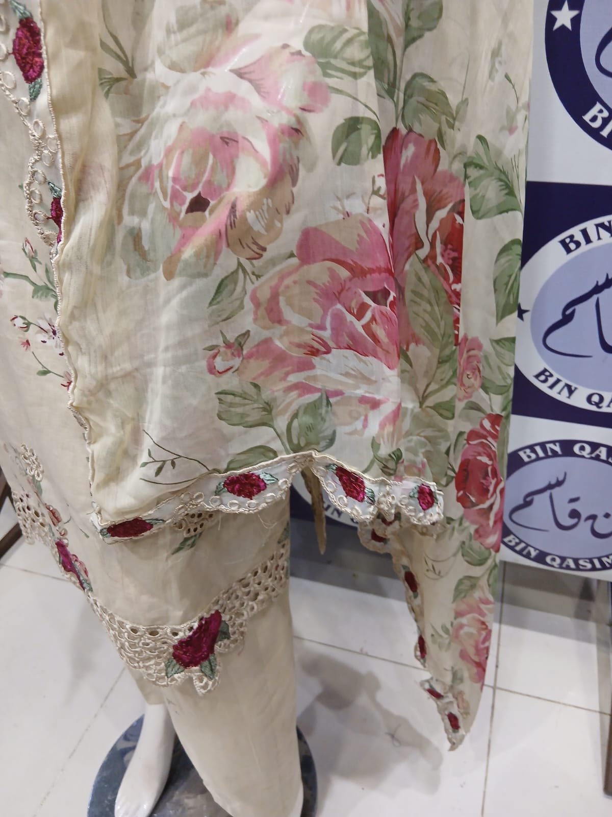 IZNIK STITCHING