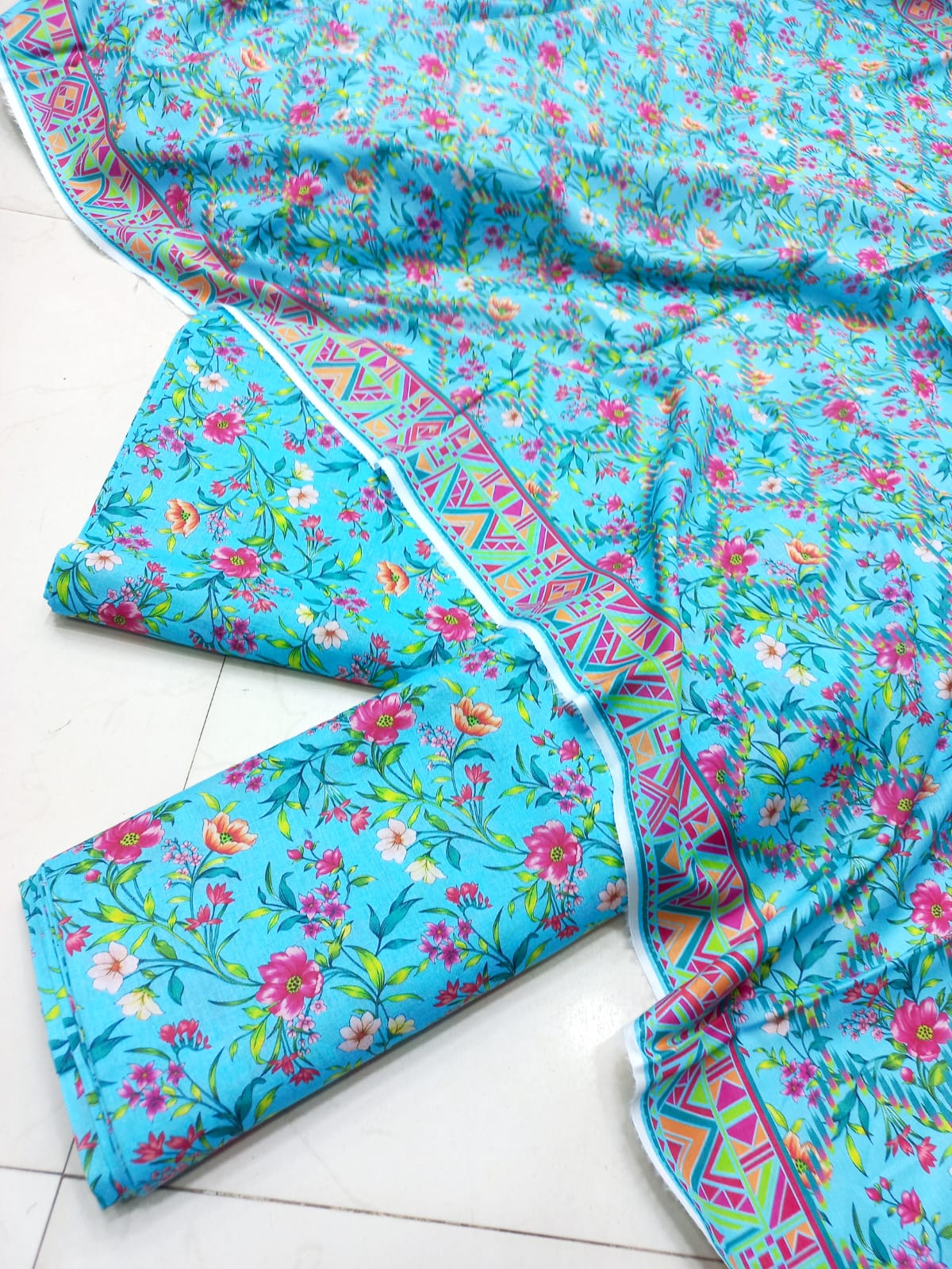 Bareeze Lawn 3 Pcs Printed