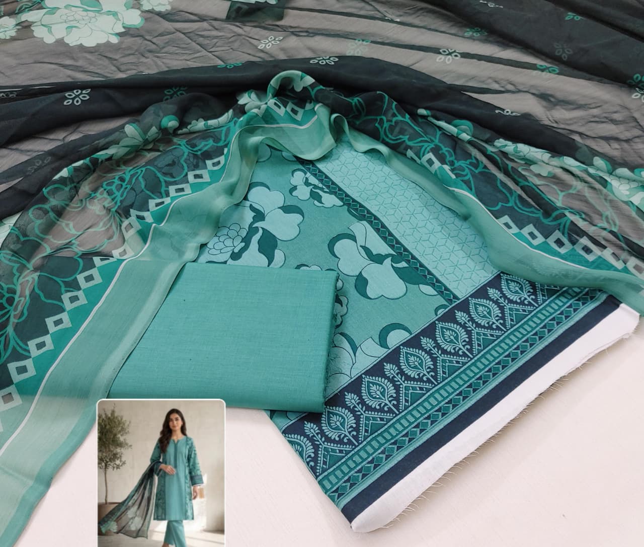 Printed Lawn With Chiffon Dupatta Collection