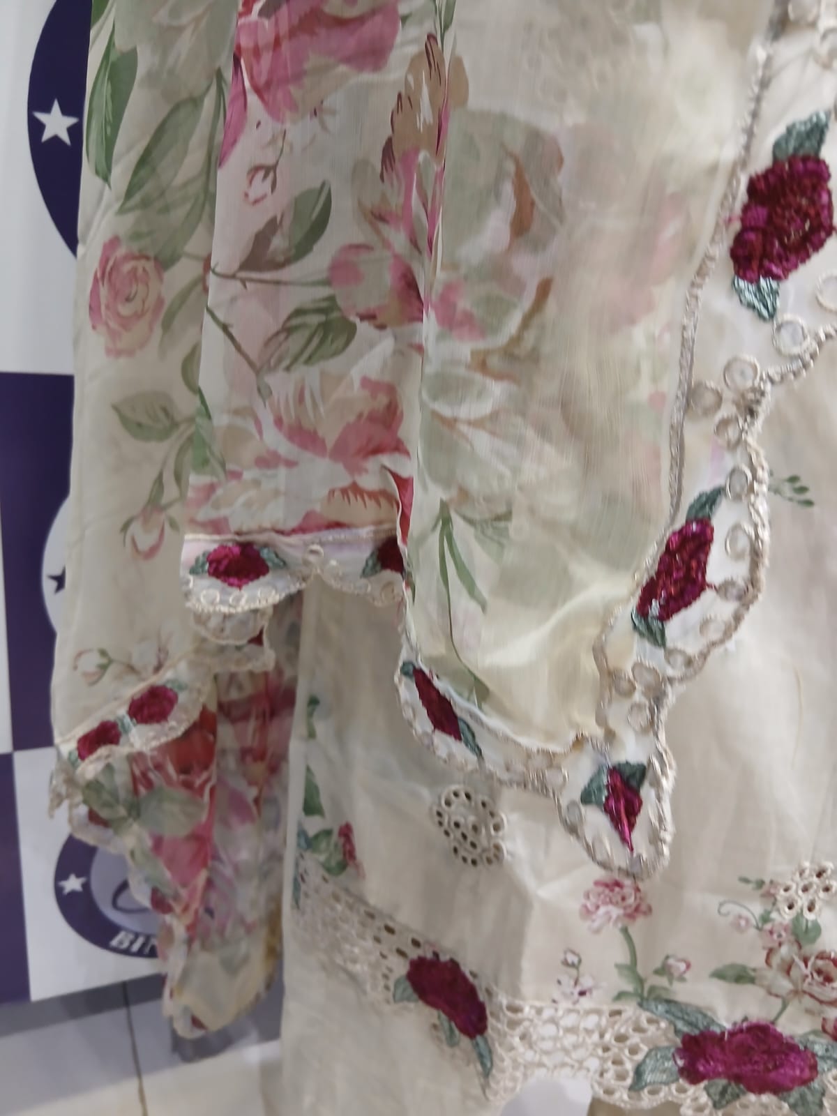IZNIK STITCHING