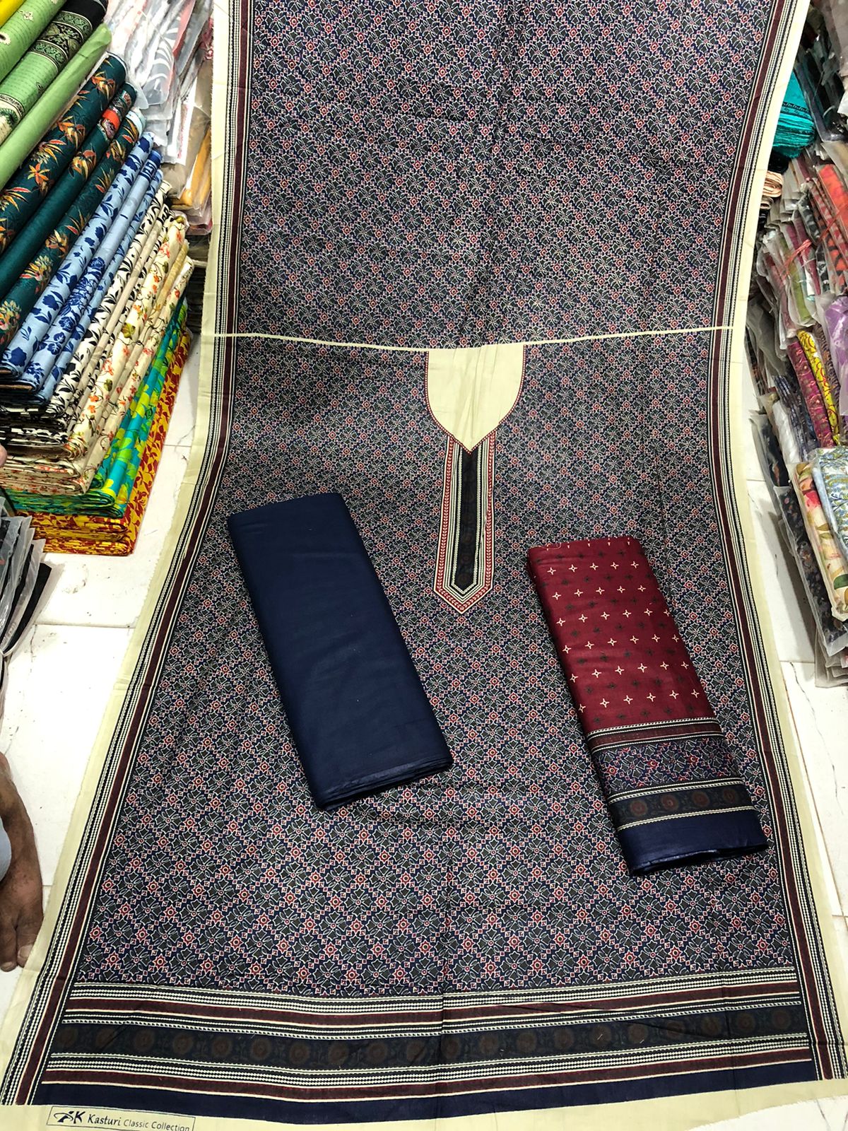 Al-Karam Kasturi Classic Lalazar Classic Collection