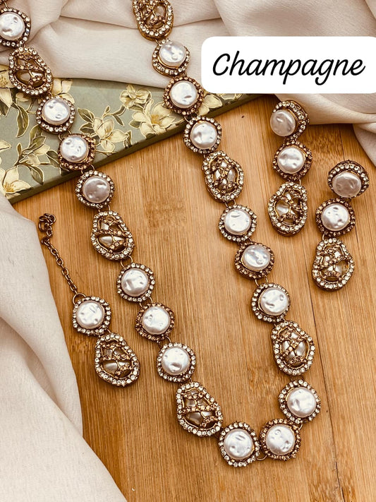 Elevate your style with stunning women’s jewellery