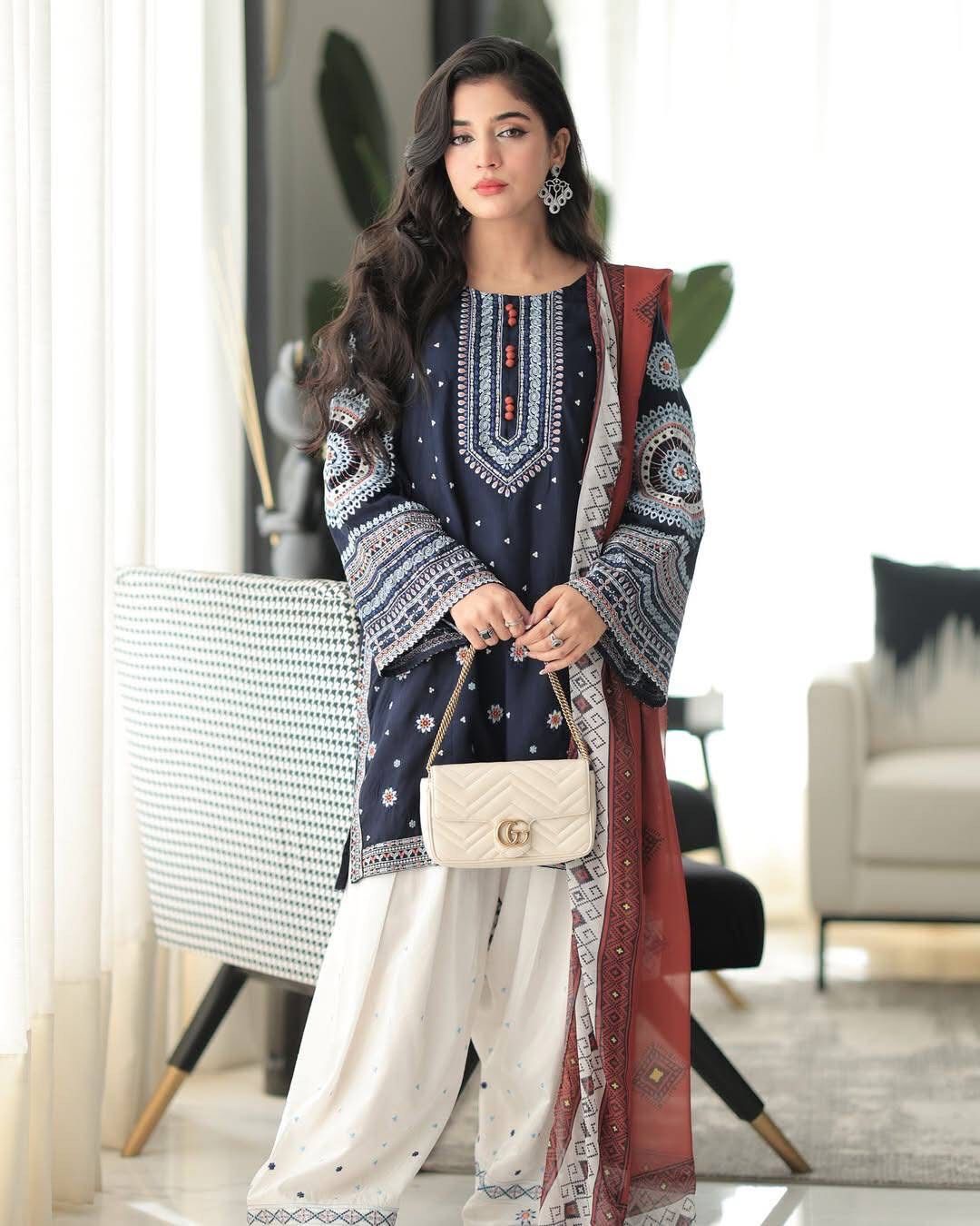 Rangreza Collection