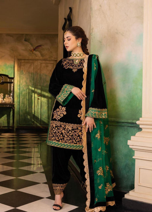 Zainab Chottani