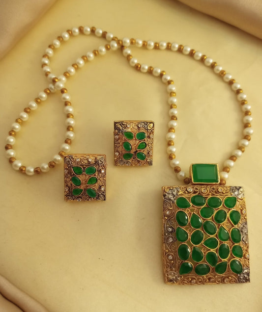 Egyptian Locket Set With Fancy Mala