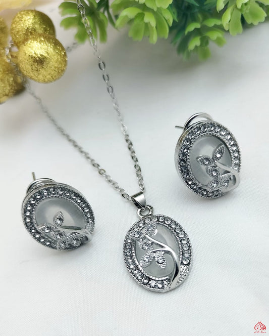 Indian Zarcon Gold plated Locket Set