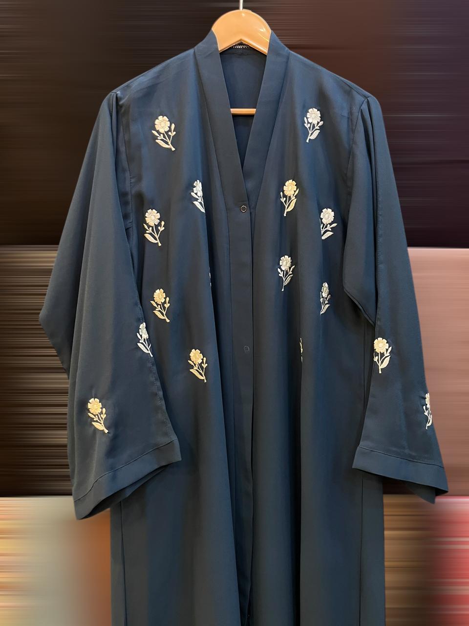 Embrioded Frontopen Abaya