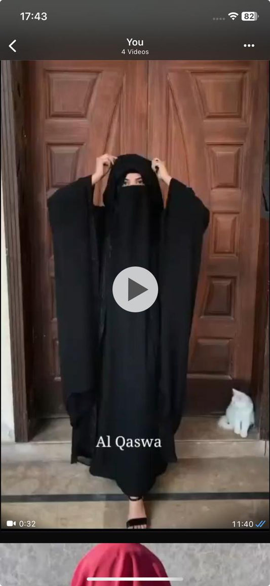 HALIMA ABAYA