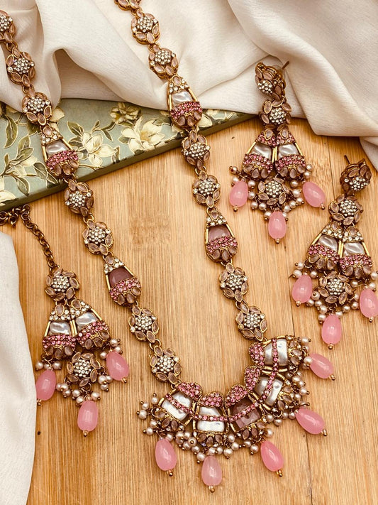 Elevate your style with stunning women’s jewellery