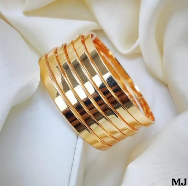 GOLD PLATED 2 PIECE BANGLES SET