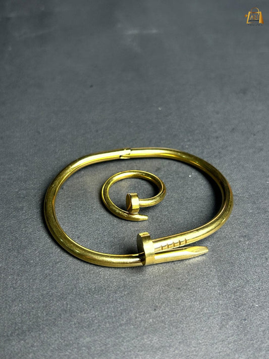 Stainless steel cartier bangle with ring 💍