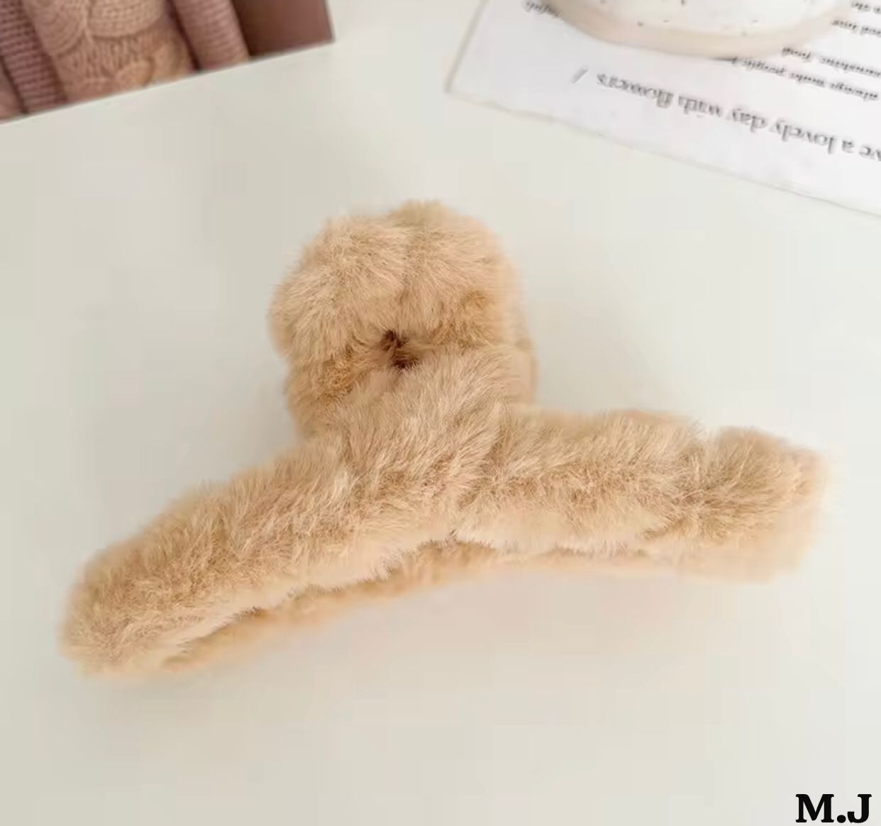 IMPORTED FUR CATCHER