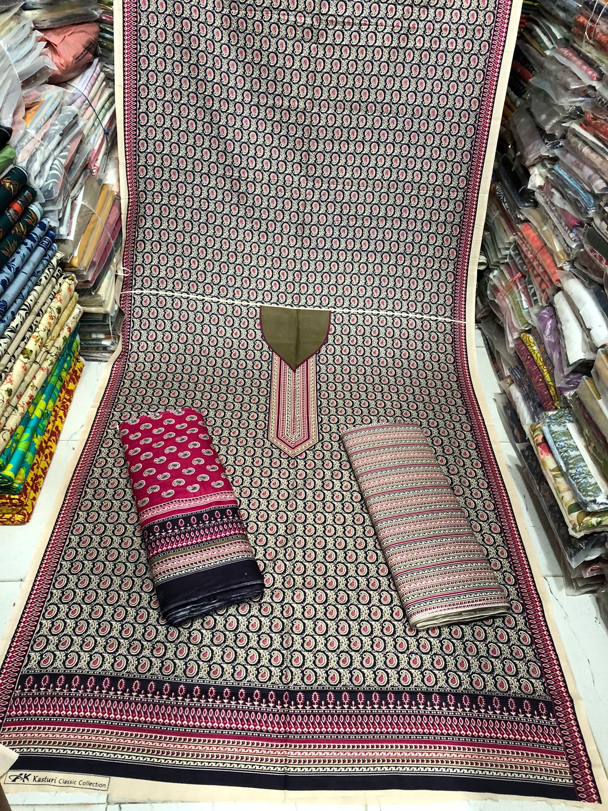 Al-Karam Kasturi Classic Lalazar Classic Collection