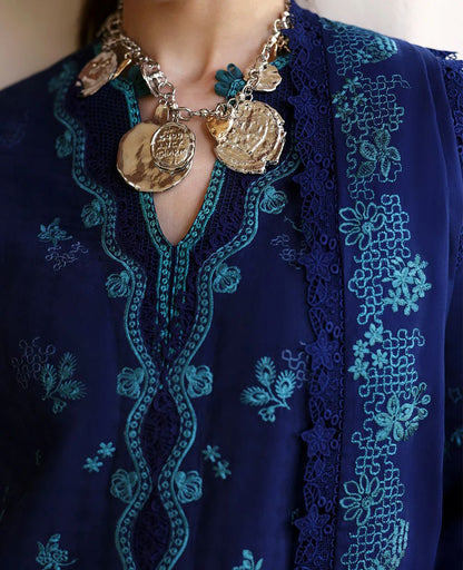 Republic Women's Wear