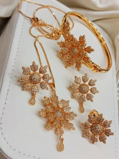 China gold plated locket set