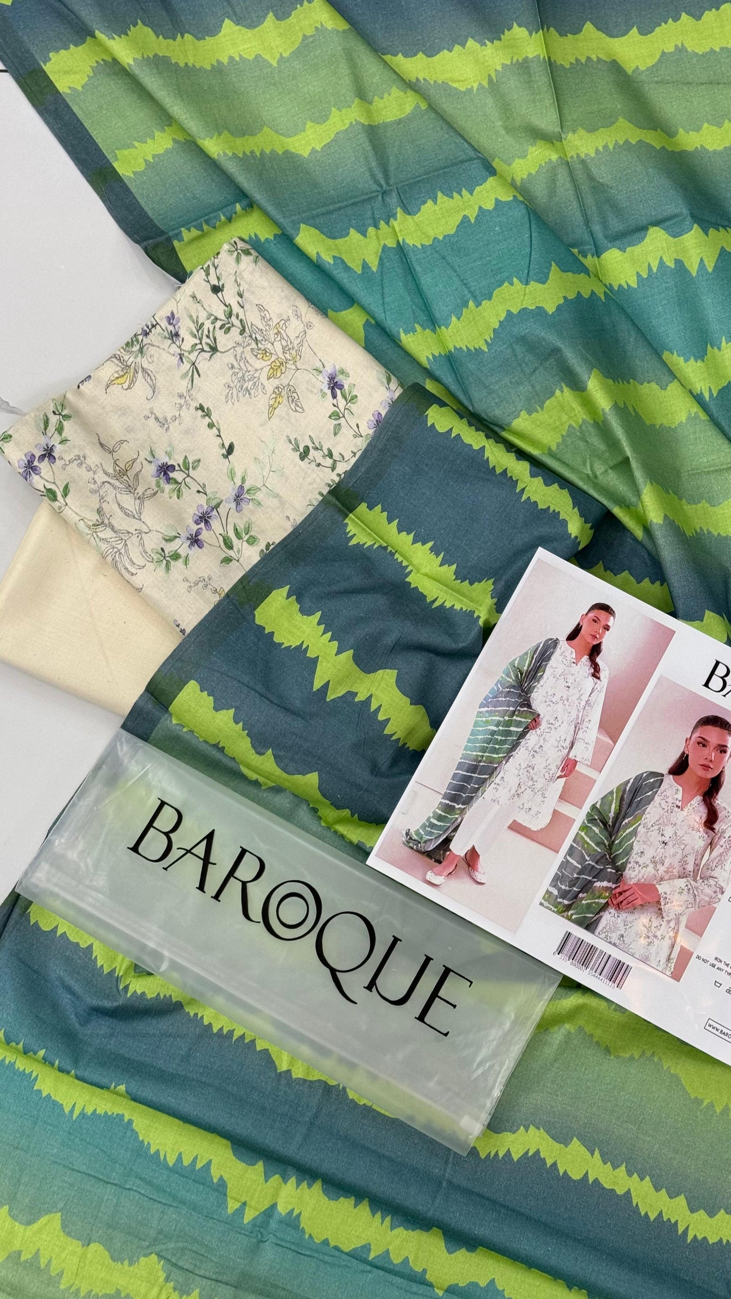 BARQOUE LAWN DUPATTA