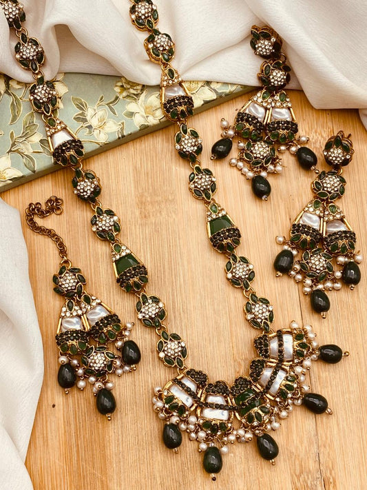 Elevate your style with stunning women’s jewellery