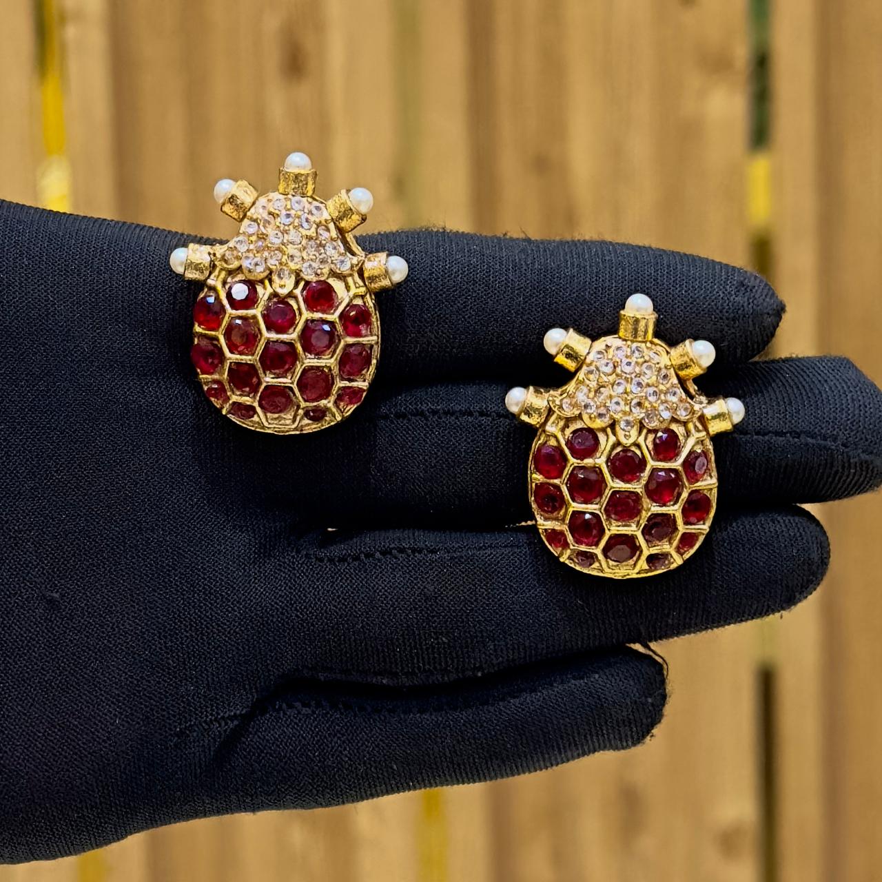 🍓Zercon egyption small strawberry Earrings 🍓