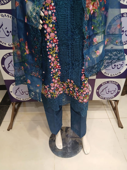 SOBIA NAZIR STITCHING