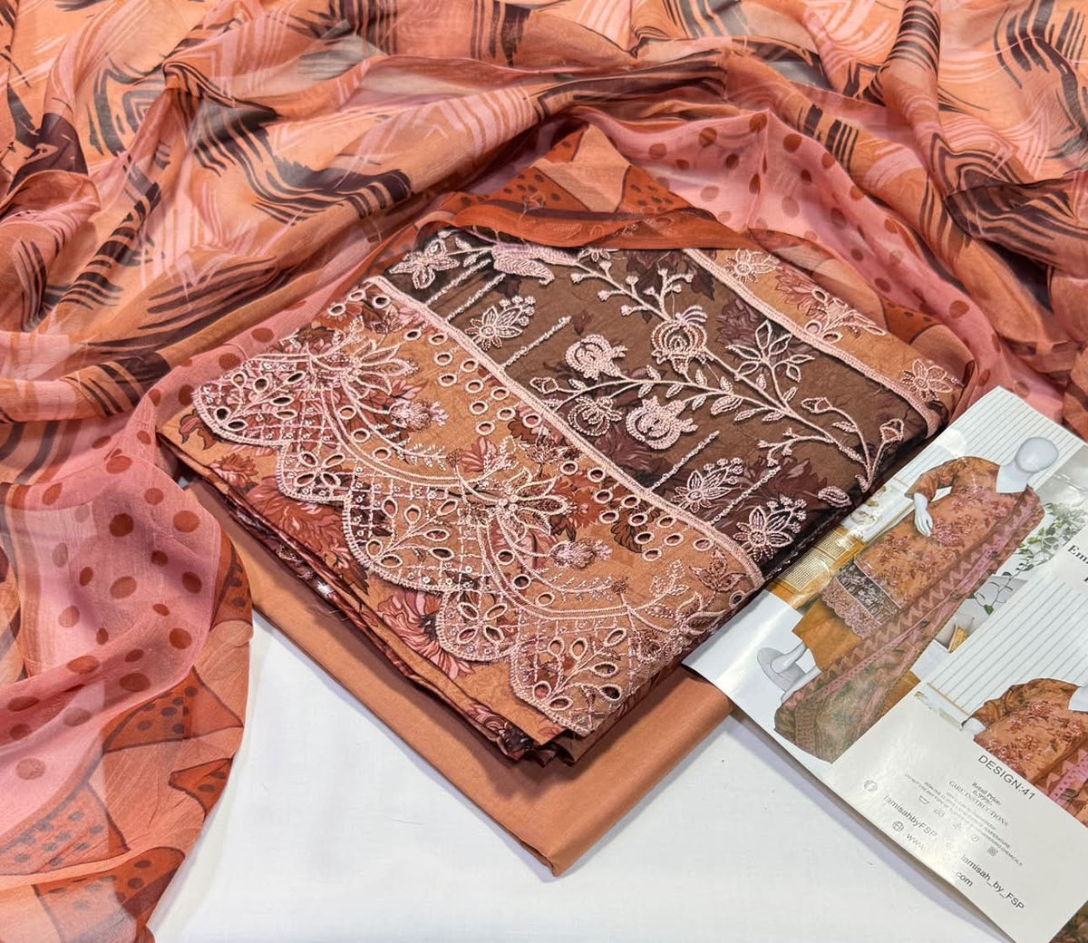 Boring Daman Embroidered Collection