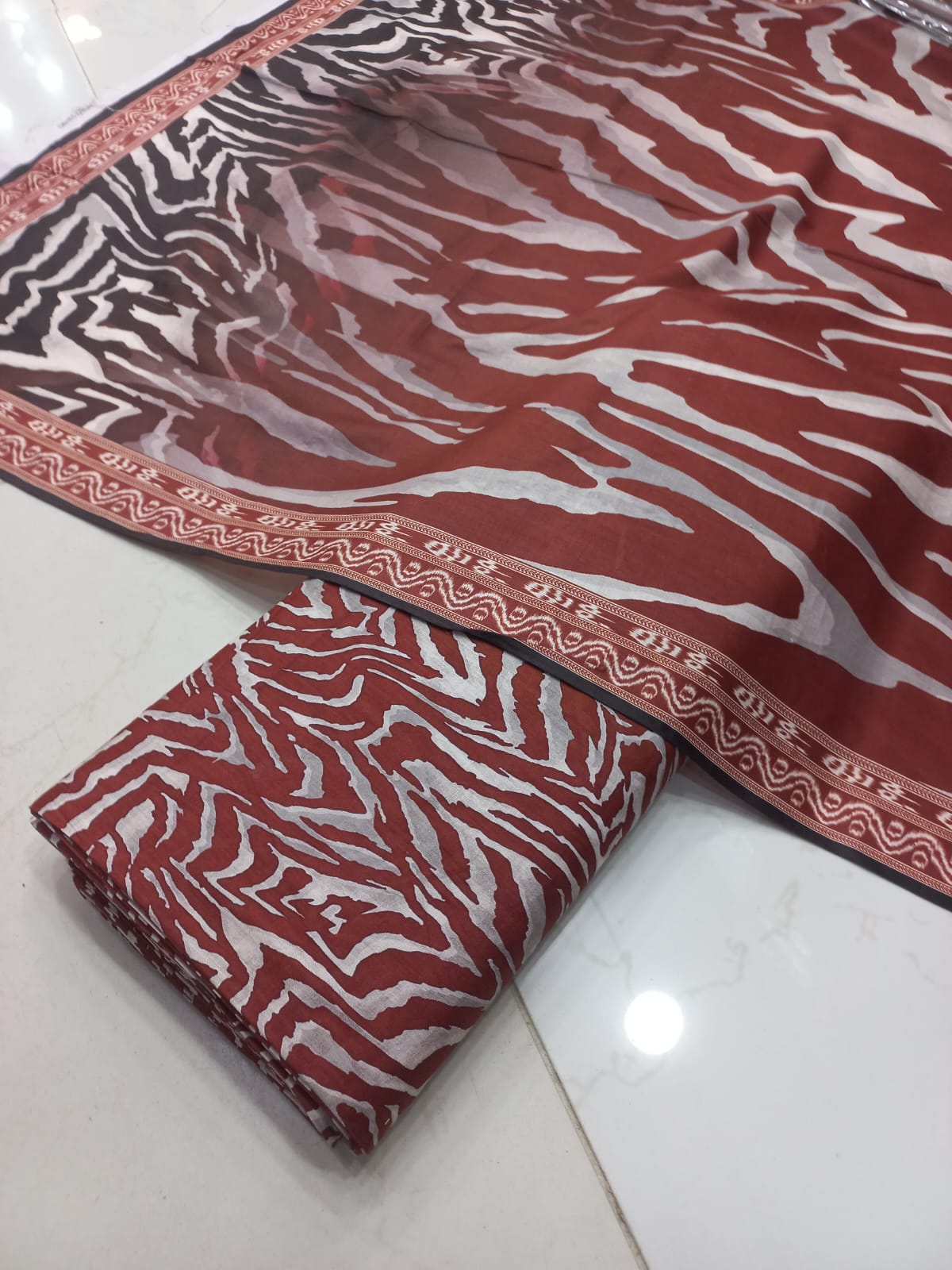 Mix Brand 3 Pcs Digital  Printed Lawn Al-Karam Kasturi (Copy)
