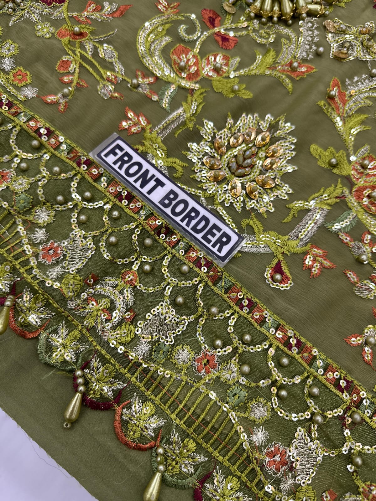 HUSN-E-SUROSHI Collection