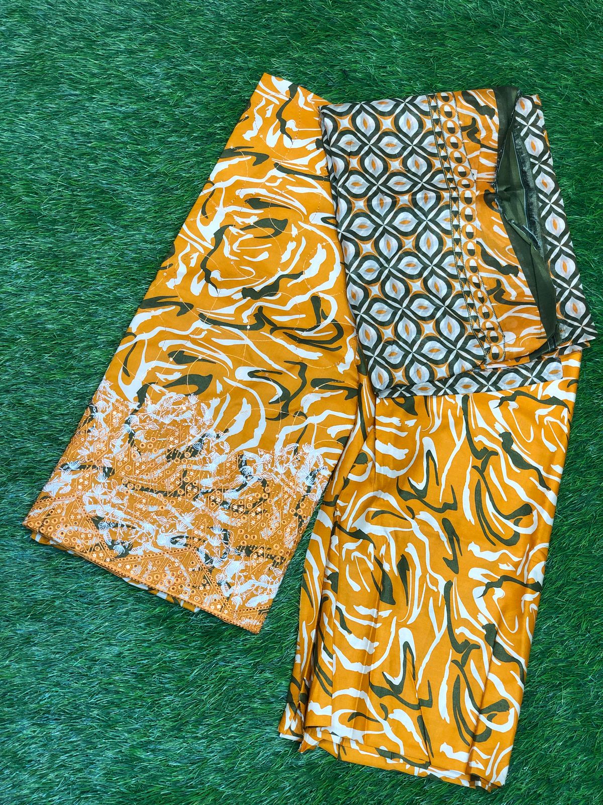 BIN SAEED EMBROIDED COLLECTION