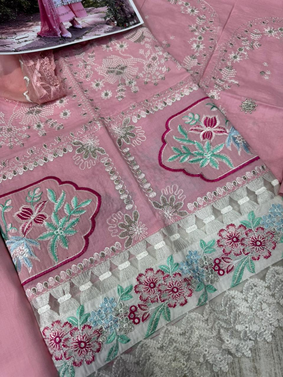 Republic Women's Wear