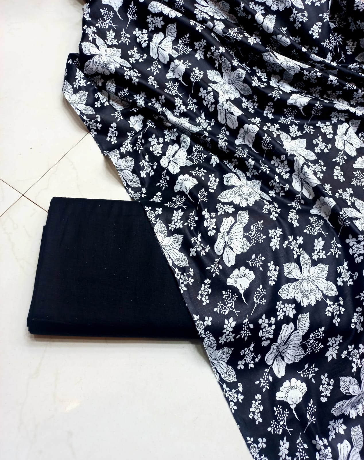Classic Lawn Printed Shirt Plain Trouser
