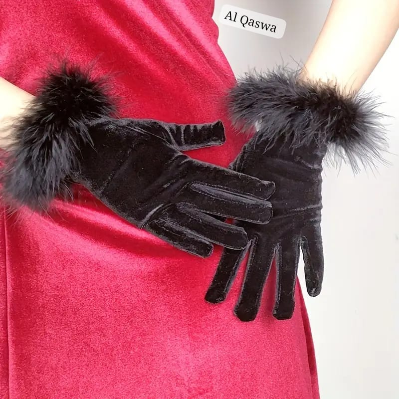 Velvet fur glove