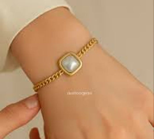 Stainless steel chain bracelet