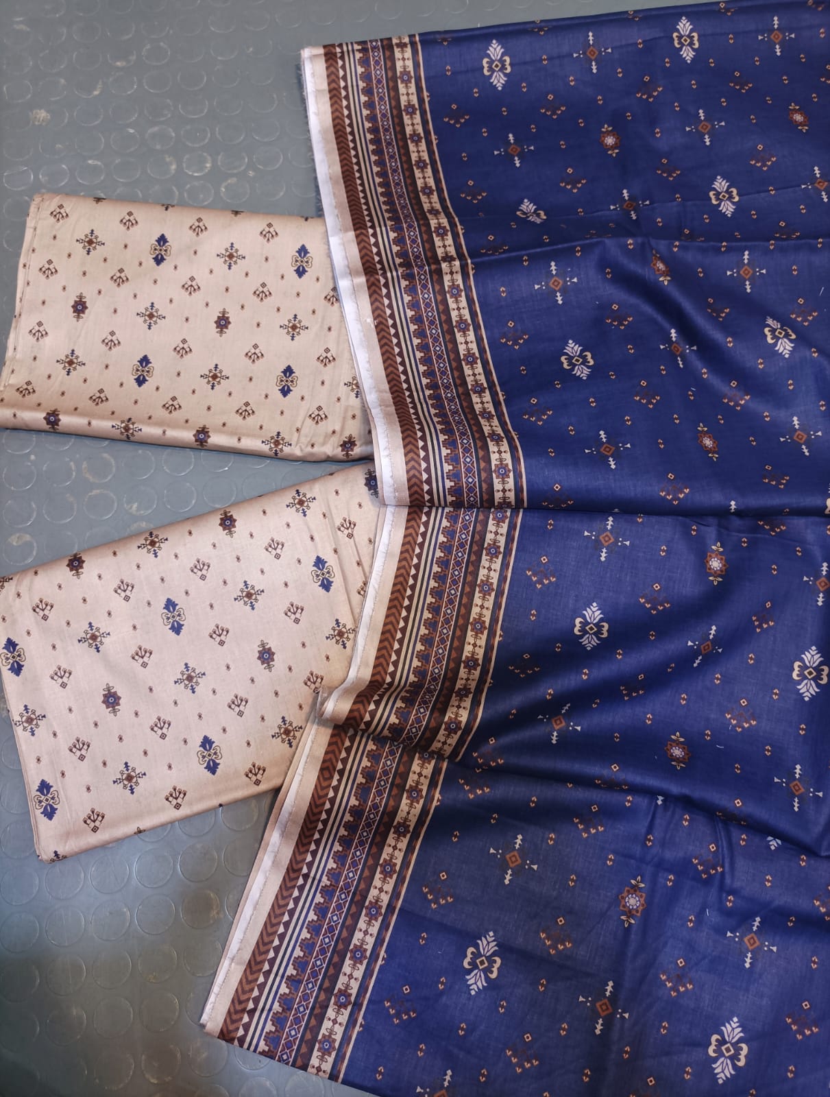 Mix Brand 3 Pcs Digital  Printed Lawn Al-Karam Kasturi