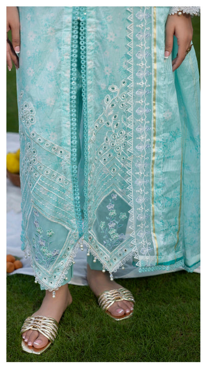 APPLIQUE KARI