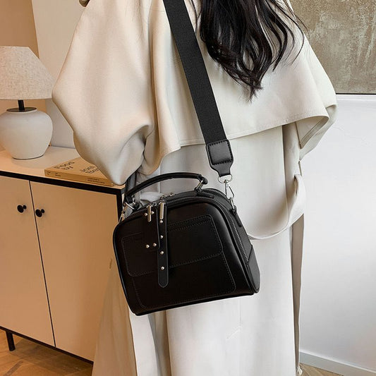 Versatile Vintage Women's Handbag