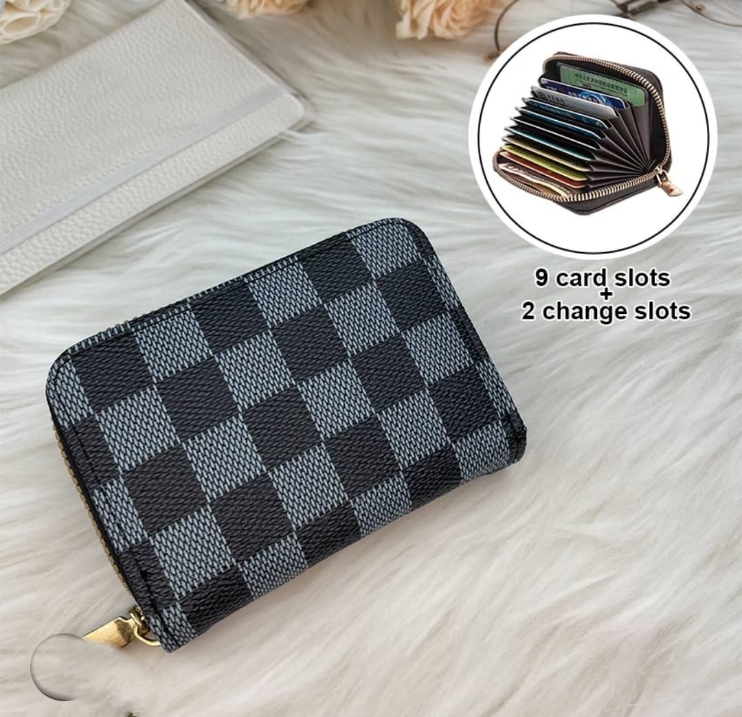 Louis Vuitton Very Spacious Top Zipper