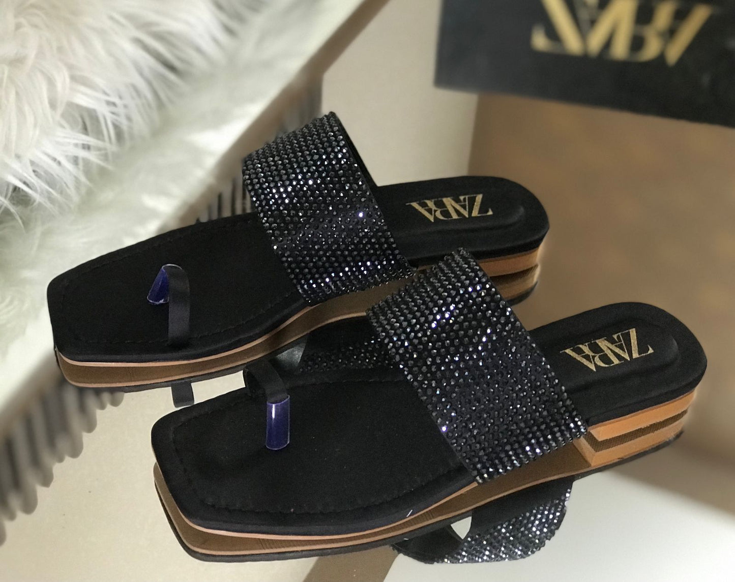 Zara stone flat