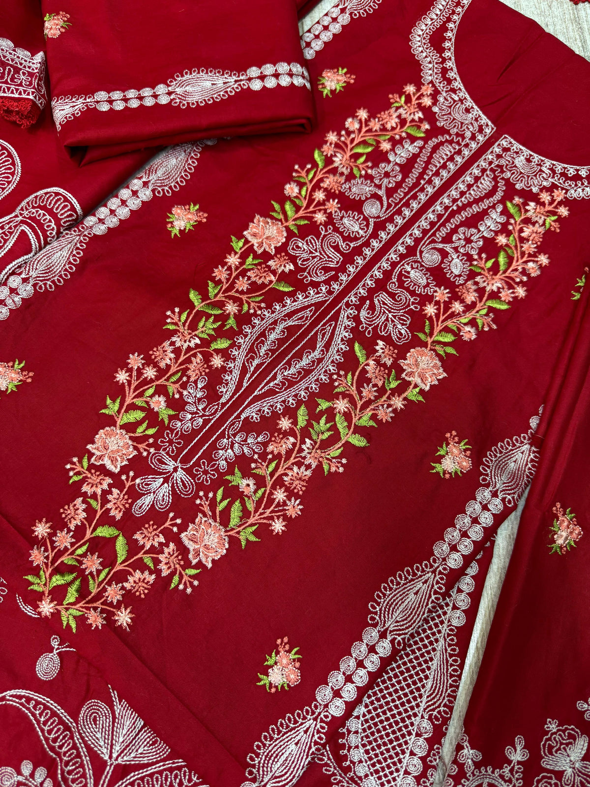 Zaib Luxury Lawn Embroidered Collection
