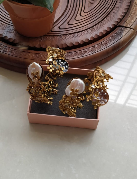 Handmade turkish work with morther of pearl bangle