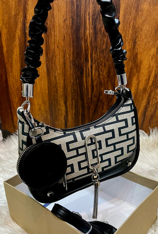 Girl’s heavy crossbody bag